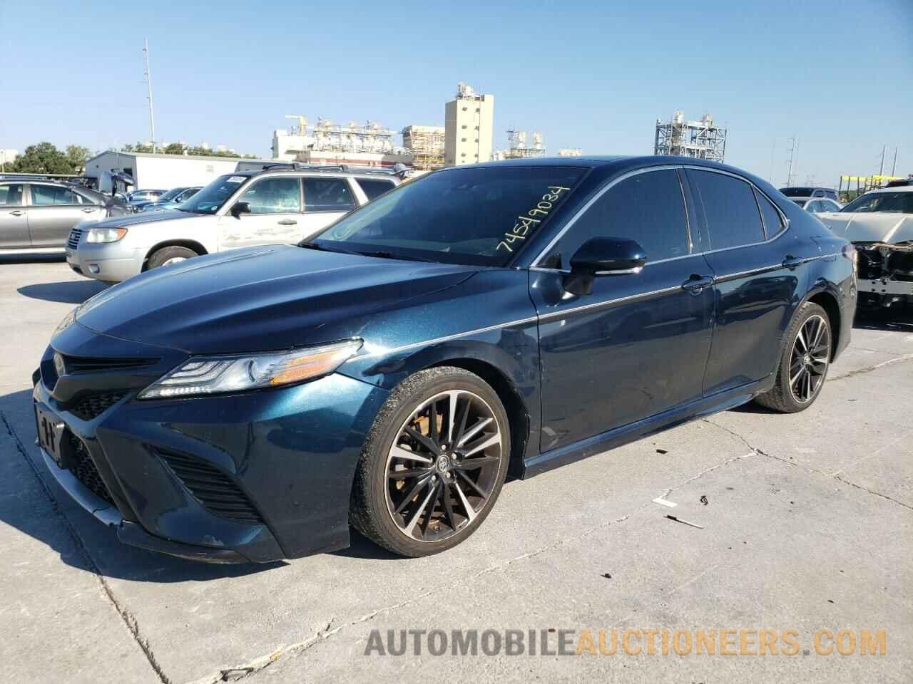 4T1BZ1HK0JU500868 TOYOTA CAMRY 2018