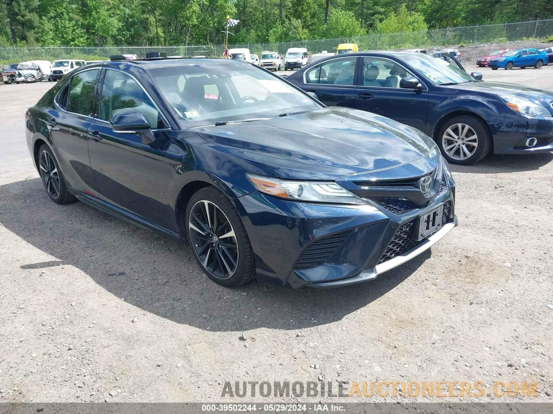 4T1BZ1HK0JU501891 TOYOTA CAMRY 2018