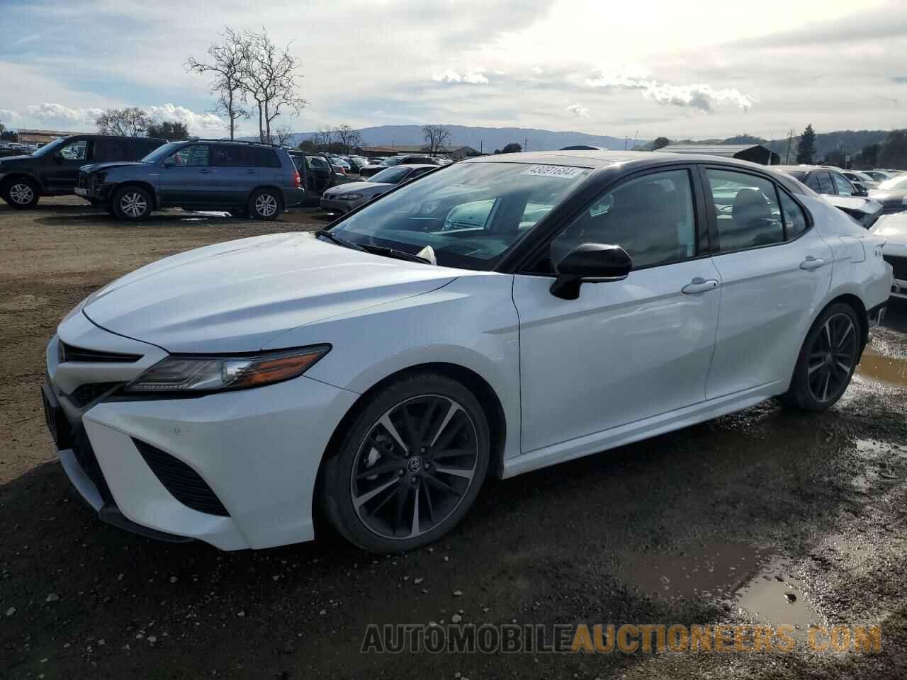 4T1BZ1HK0KU023215 TOYOTA CAMRY 2019