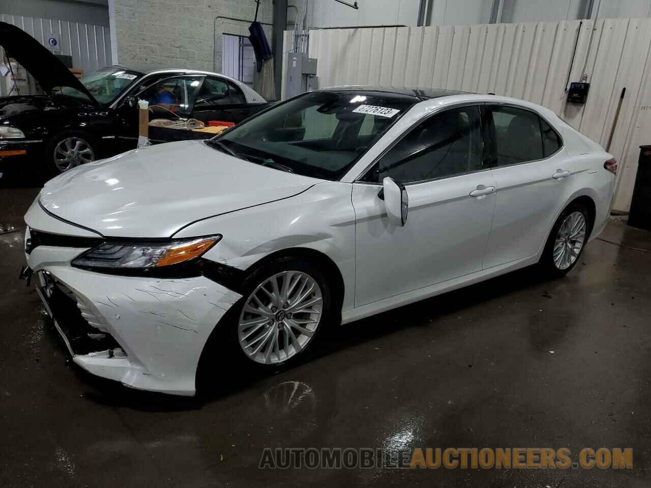 4T1BZ1HK1JU003229 TOYOTA CAMRY 2018