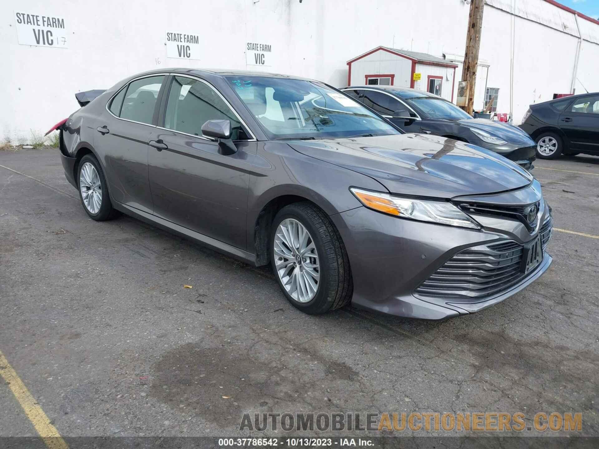 4T1BZ1HK1JU009869 TOYOTA CAMRY 2018