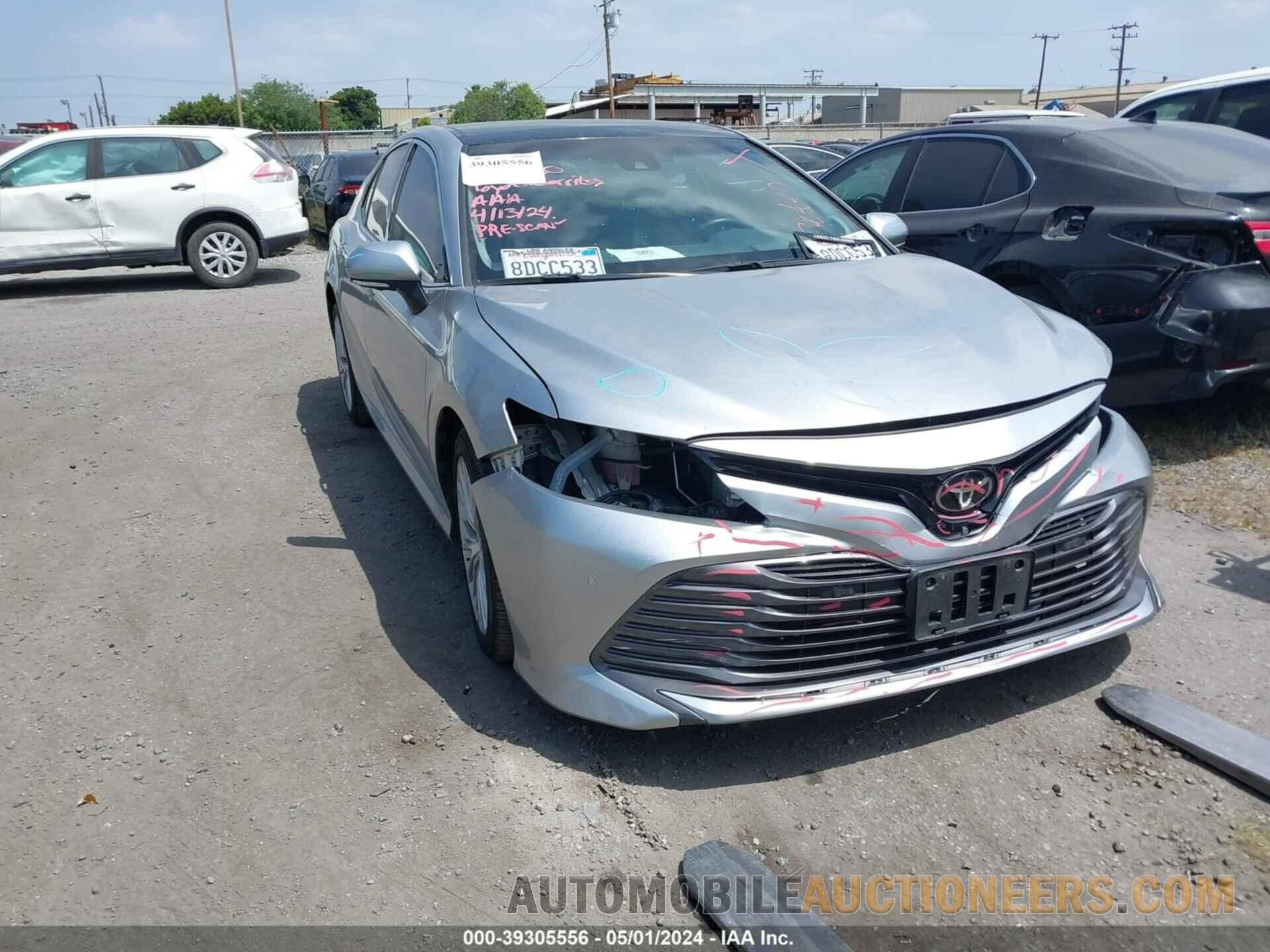 4T1BZ1HK1JU010892 TOYOTA CAMRY 2018