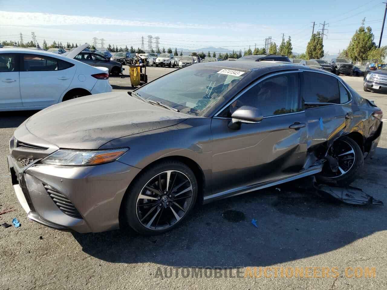 4T1BZ1HK1JU013467 TOYOTA CAMRY 2018