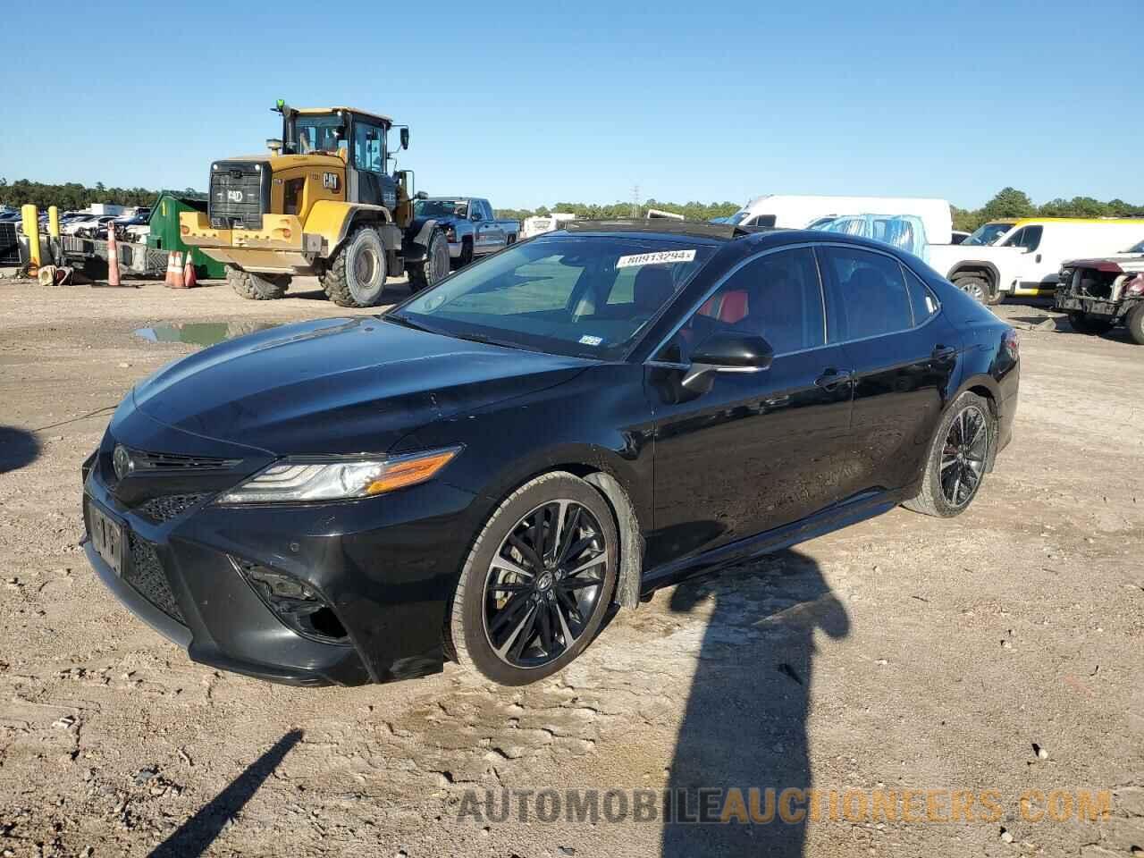 4T1BZ1HK1JU016319 TOYOTA CAMRY 2018