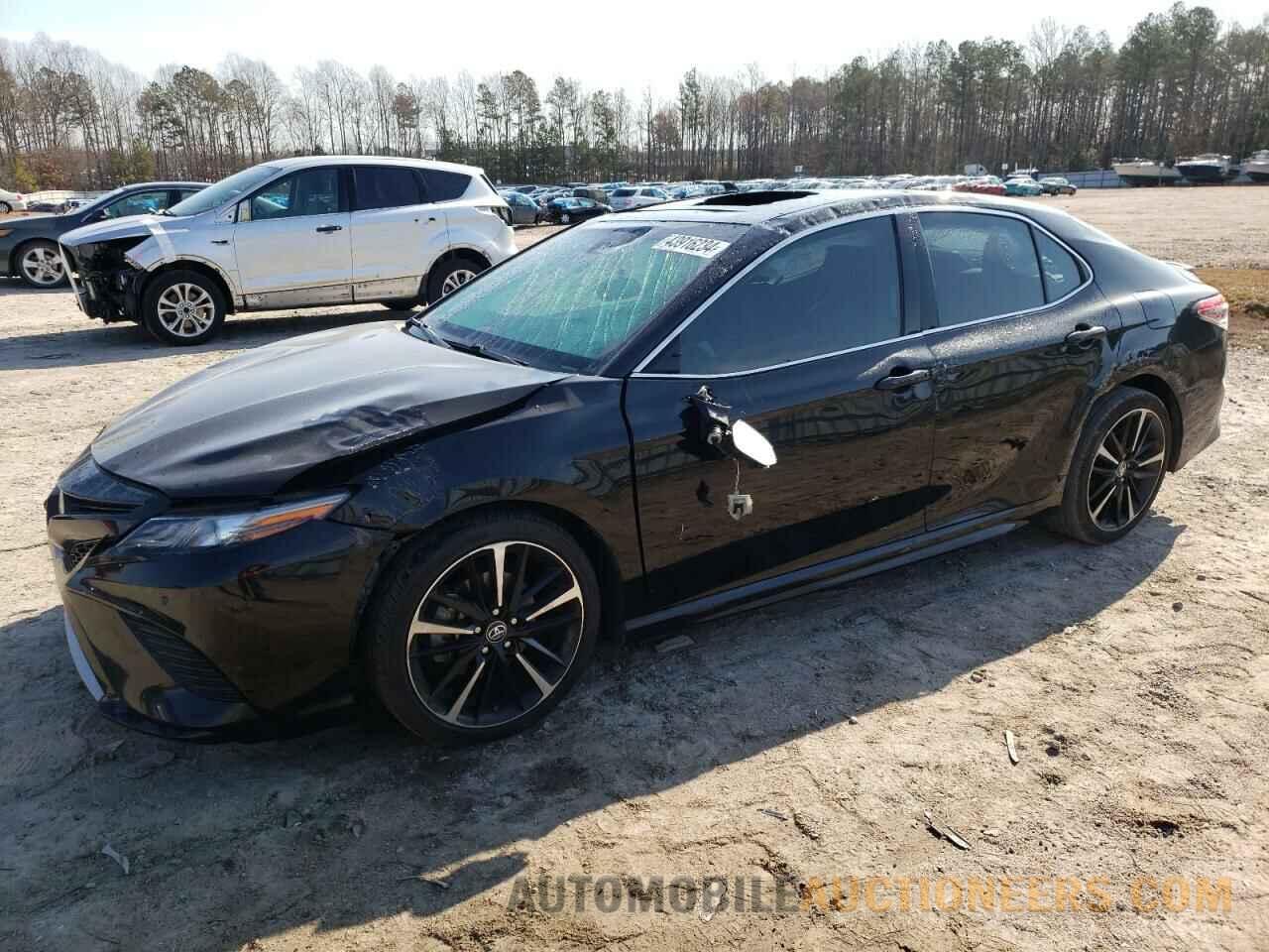 4T1BZ1HK1JU502886 TOYOTA CAMRY 2018