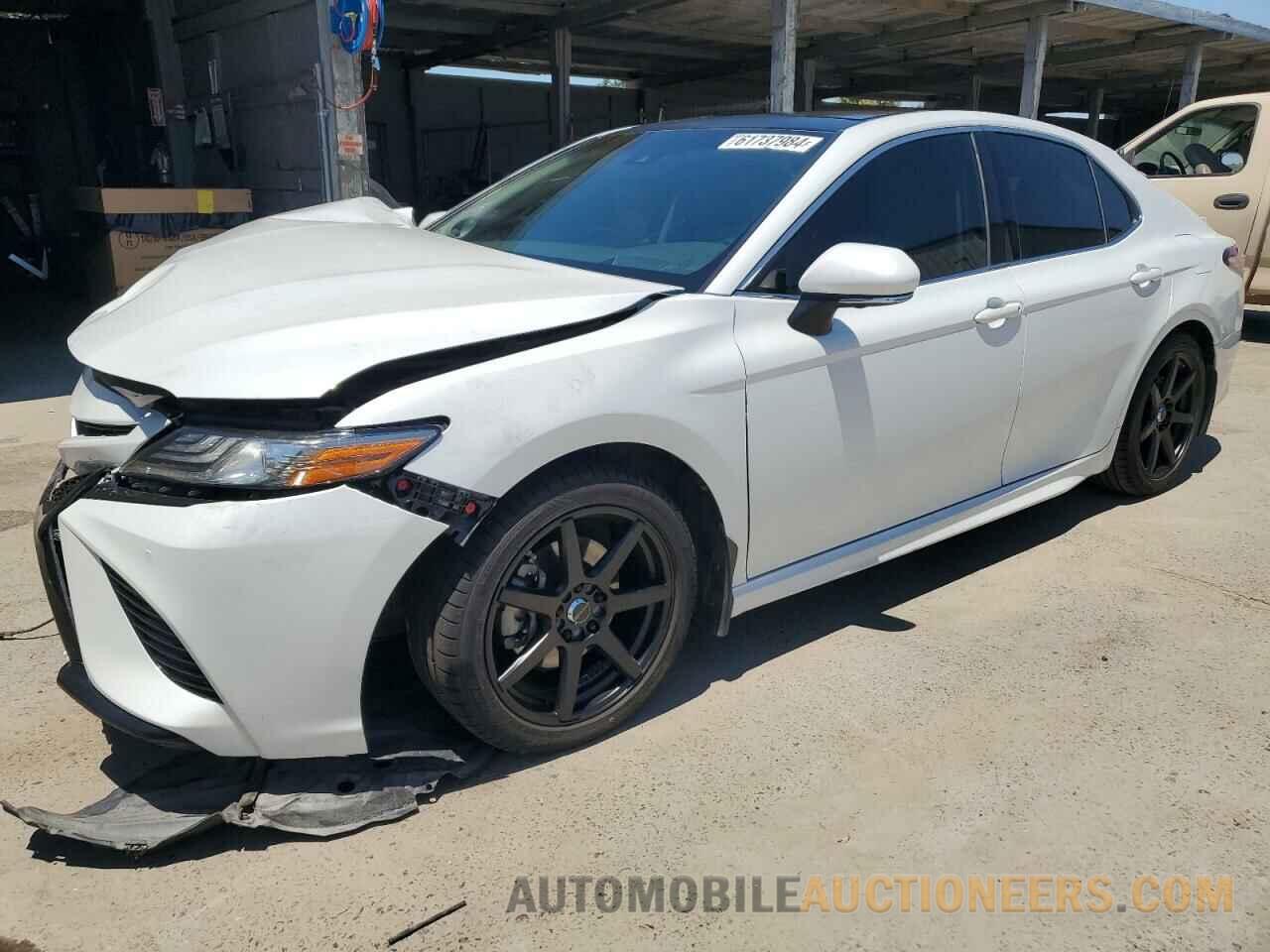 4T1BZ1HK2JU004499 TOYOTA CAMRY 2018