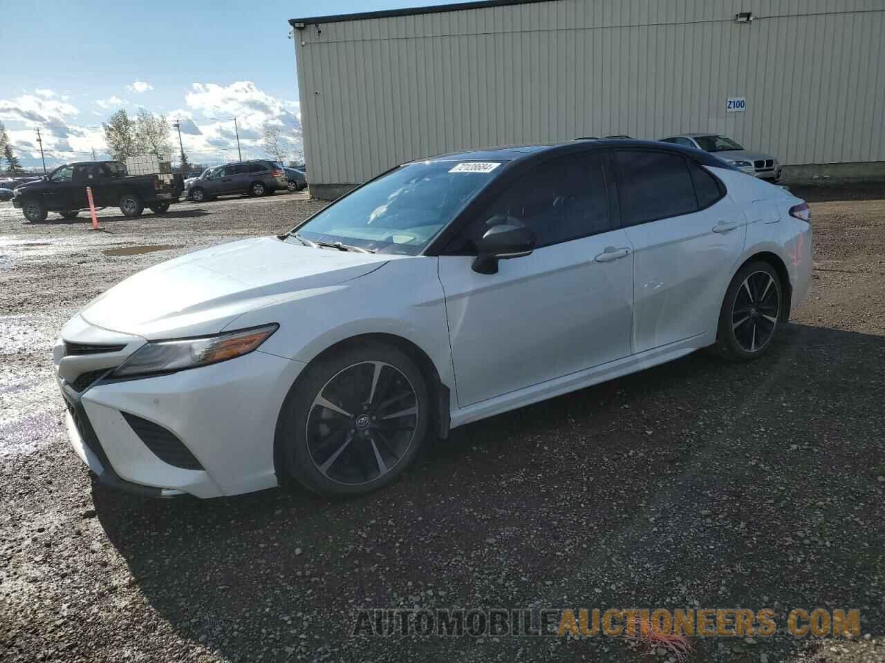 4T1BZ1HK2JU010125 TOYOTA CAMRY 2018