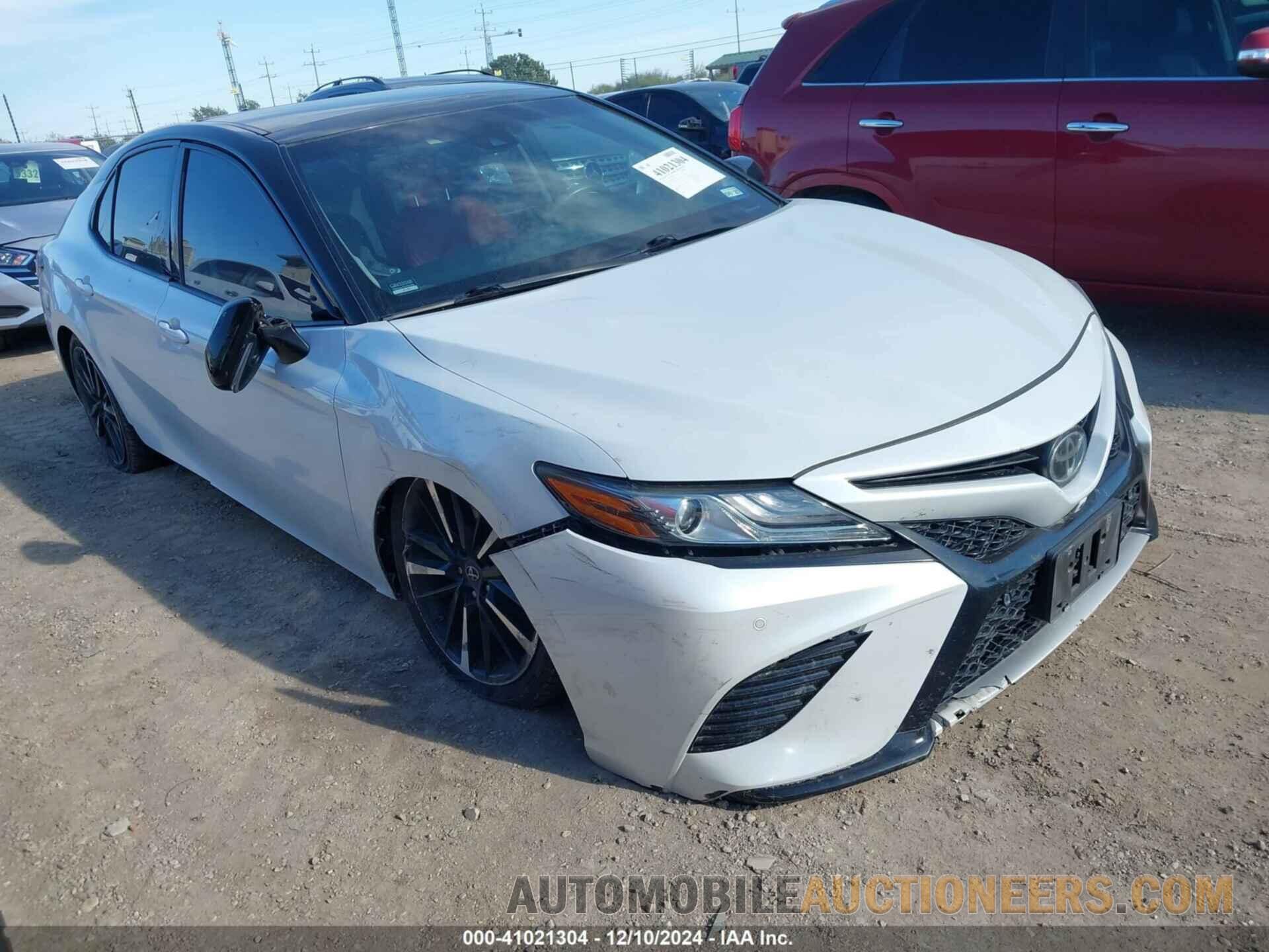 4T1BZ1HK2JU011050 TOYOTA CAMRY 2018