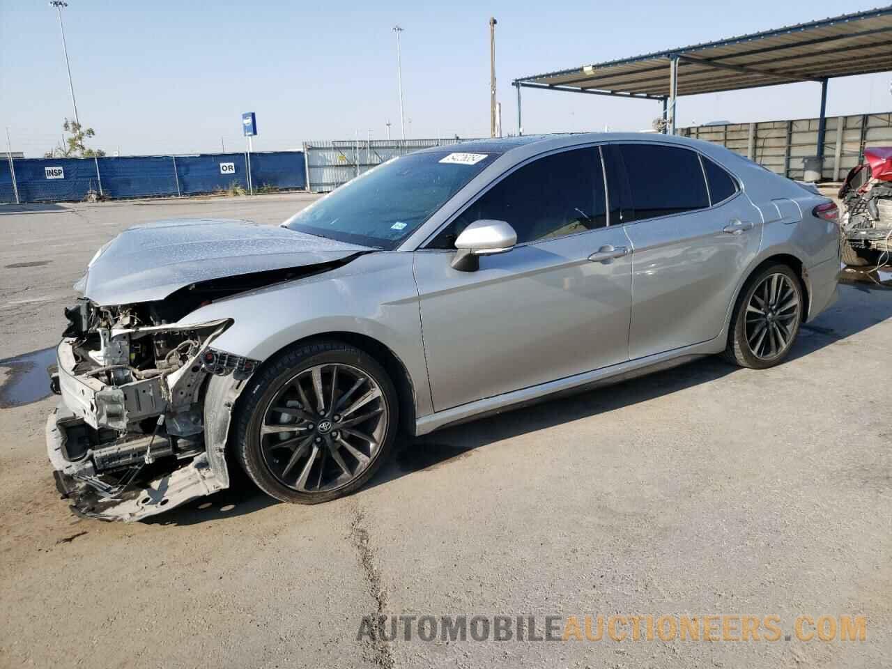 4T1BZ1HK2JU014871 TOYOTA CAMRY 2018