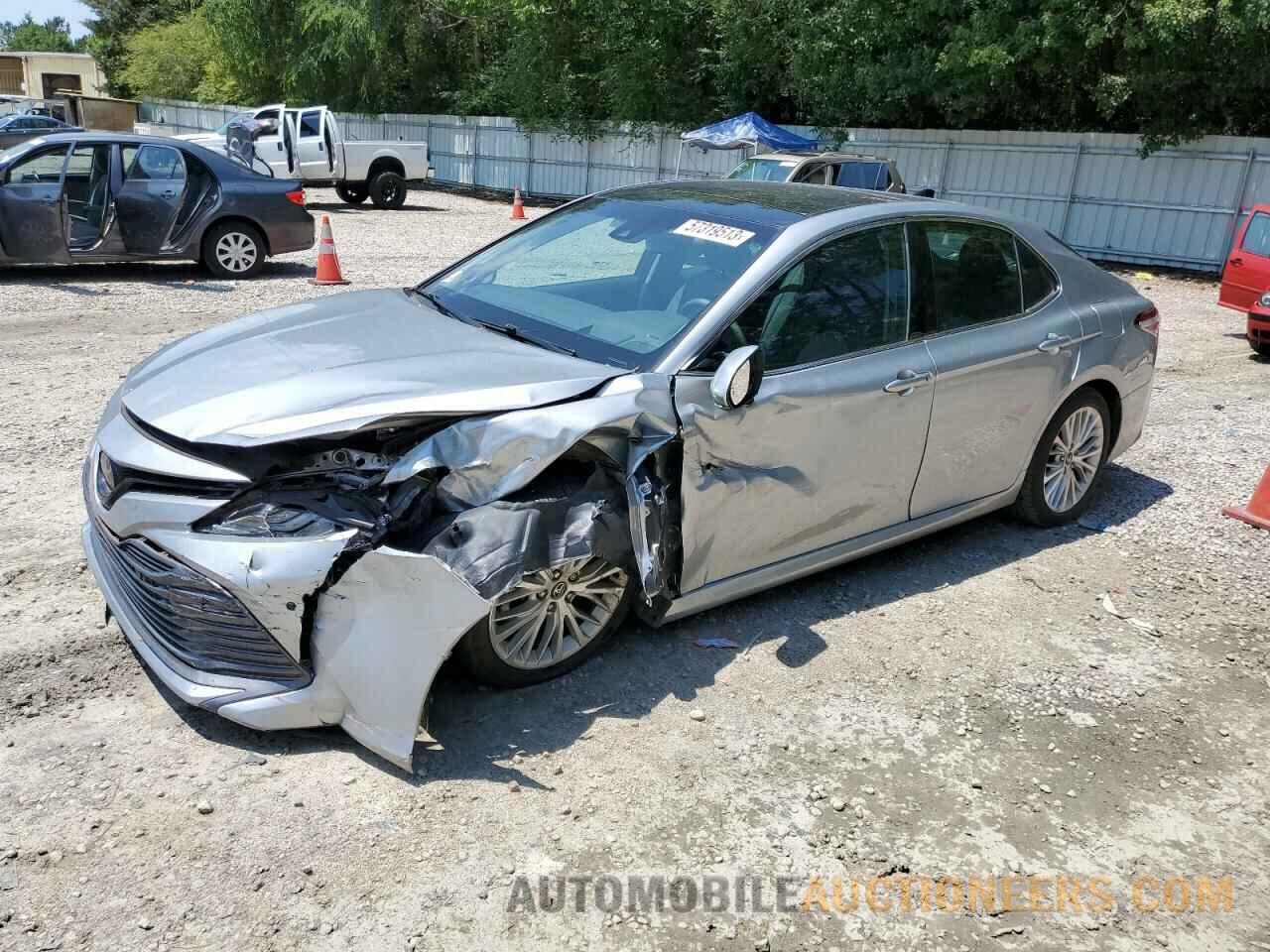 4T1BZ1HK2JU018242 TOYOTA CAMRY 2018