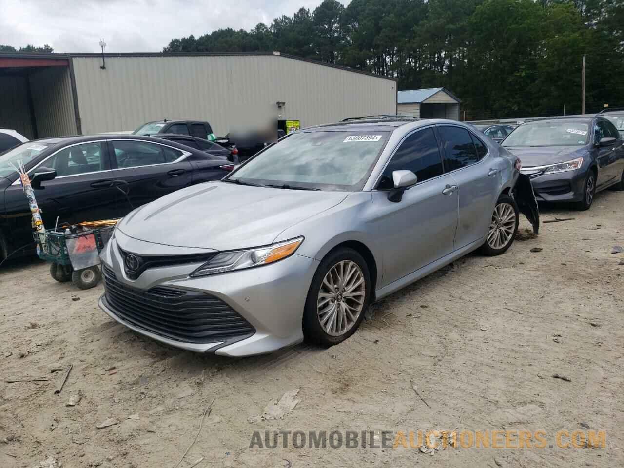 4T1BZ1HK2JU019729 TOYOTA CAMRY 2018