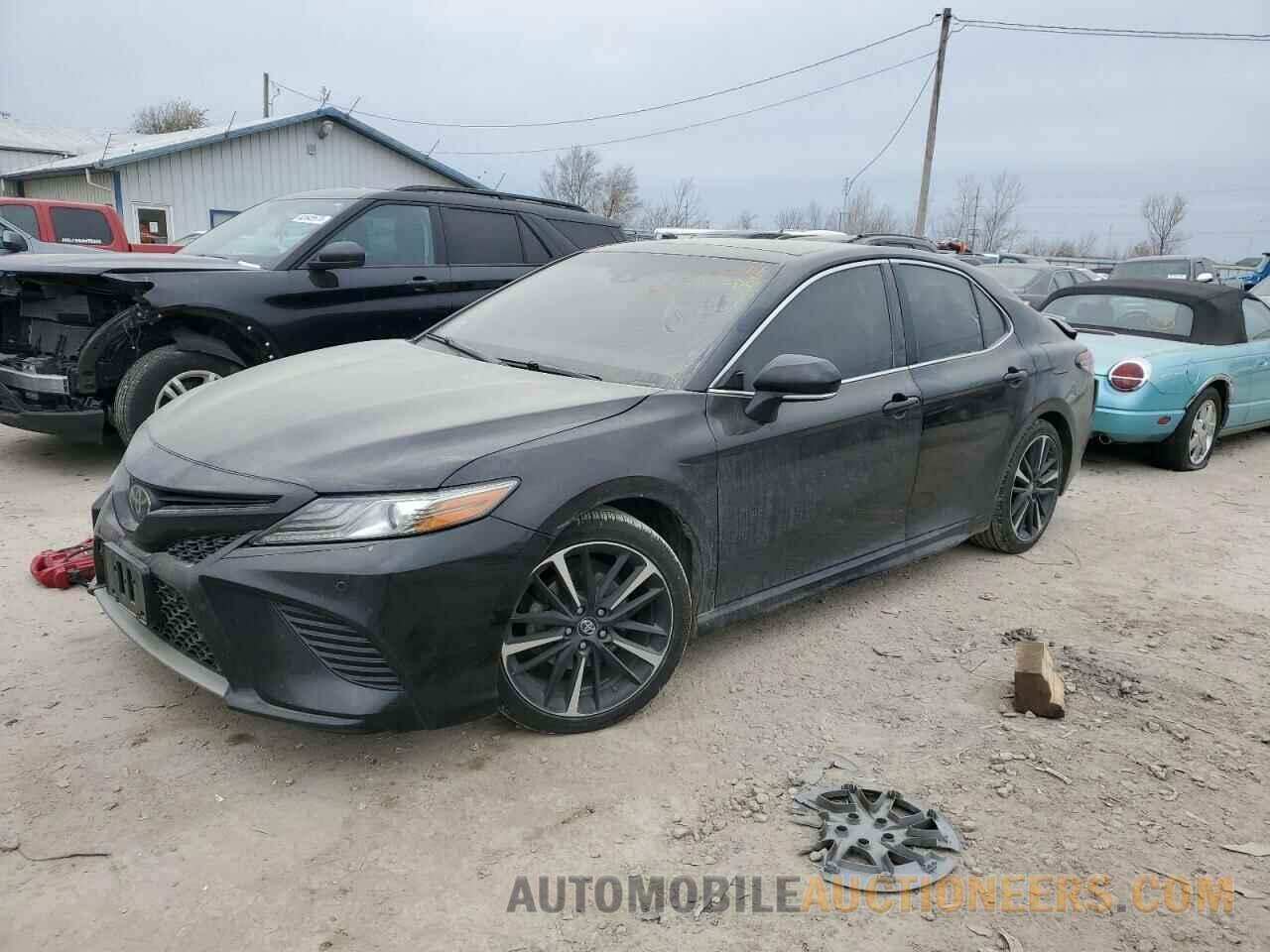 4T1BZ1HK2JU501021 TOYOTA CAMRY 2018