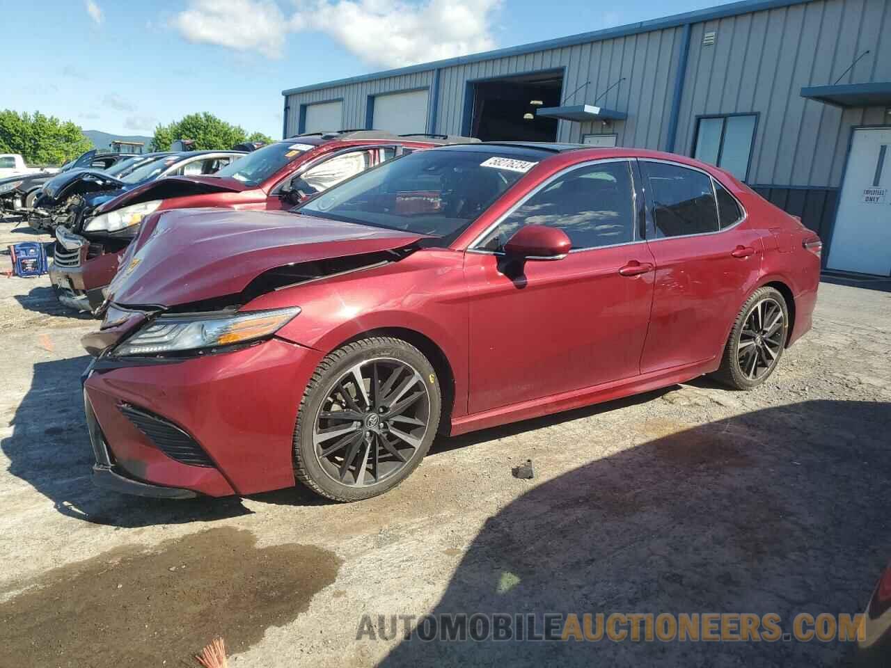 4T1BZ1HK2JU501035 TOYOTA CAMRY 2018