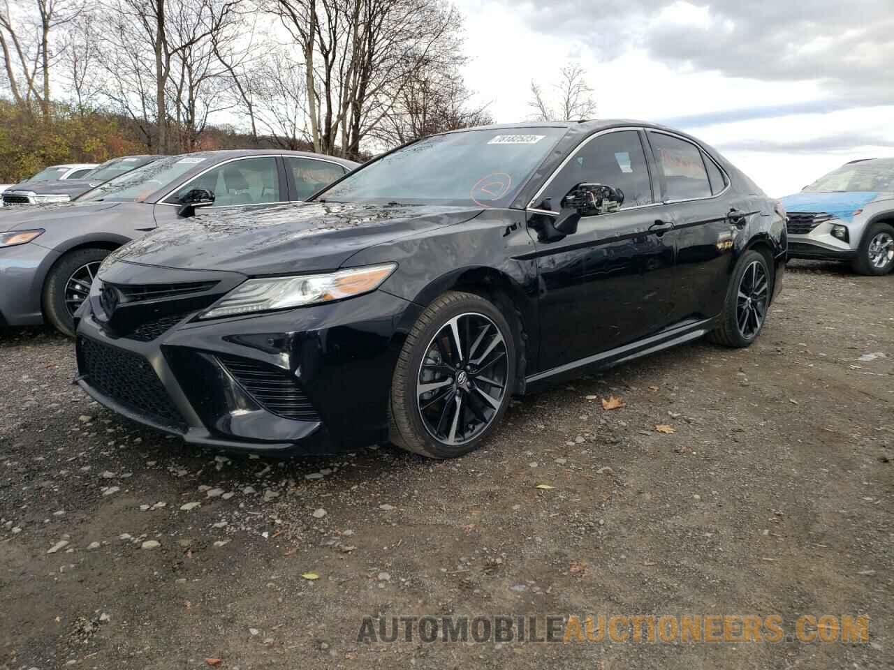 4T1BZ1HK2JU502556 TOYOTA CAMRY 2018