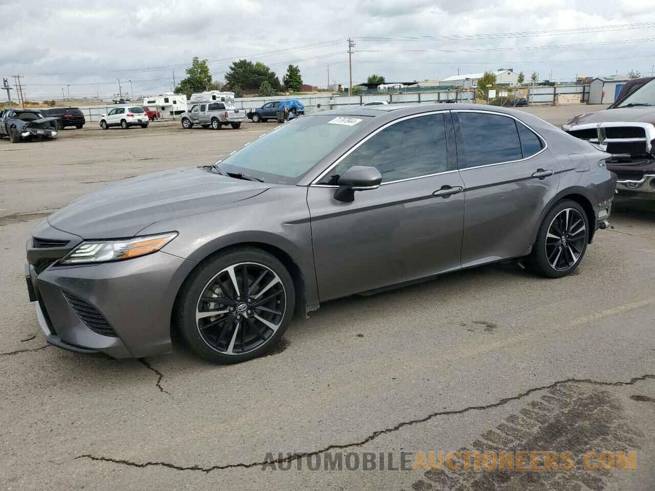 4T1BZ1HK3JU003703 TOYOTA CAMRY 2018