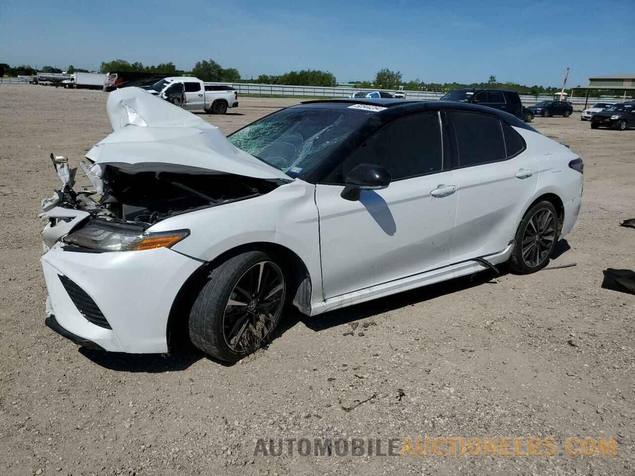 4T1BZ1HK3JU010621 TOYOTA CAMRY 2018