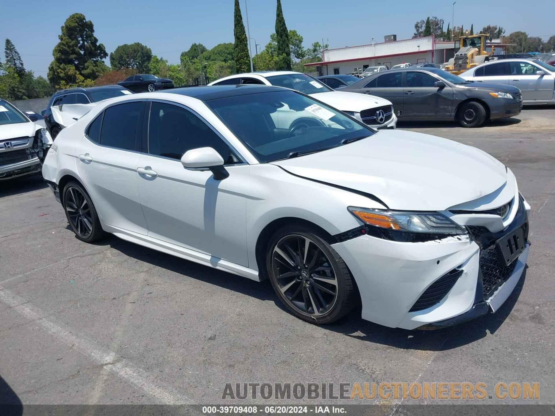 4T1BZ1HK3JU015558 TOYOTA CAMRY 2018