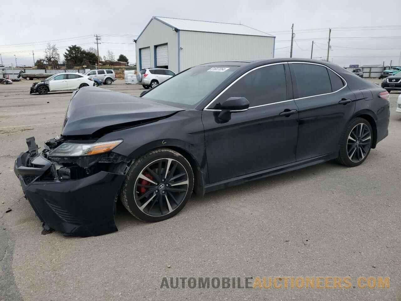 4T1BZ1HK3JU017651 TOYOTA CAMRY 2018