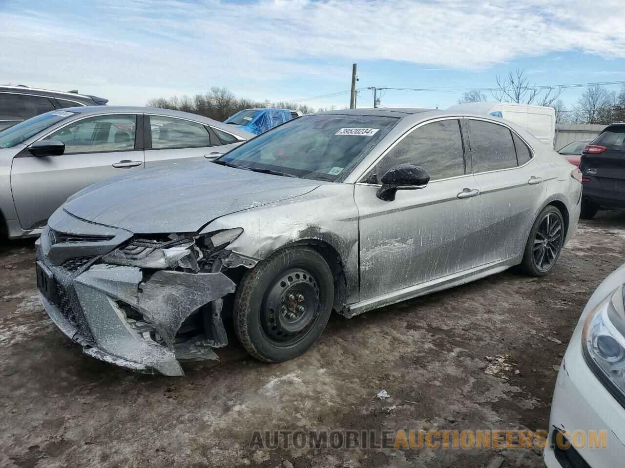 4T1BZ1HK3JU501528 TOYOTA CAMRY 2018