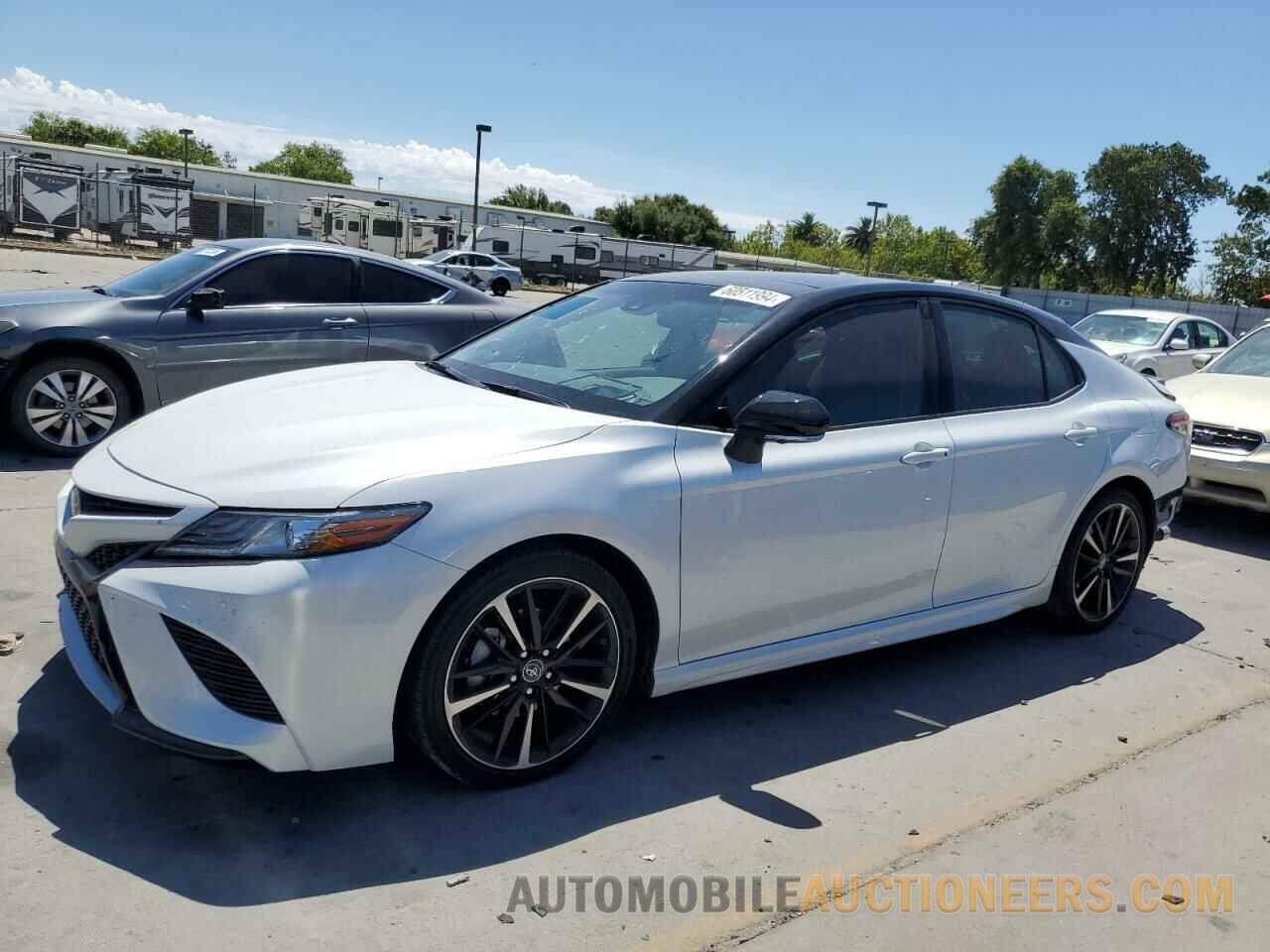 4T1BZ1HK4JU004200 TOYOTA CAMRY 2018