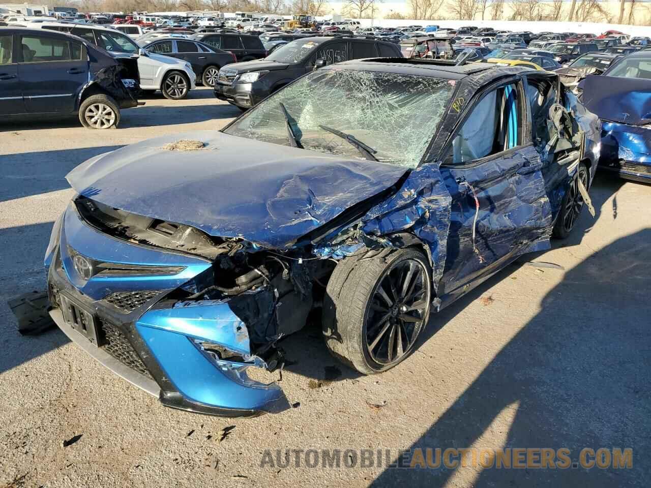 4T1BZ1HK4JU005041 TOYOTA CAMRY 2018