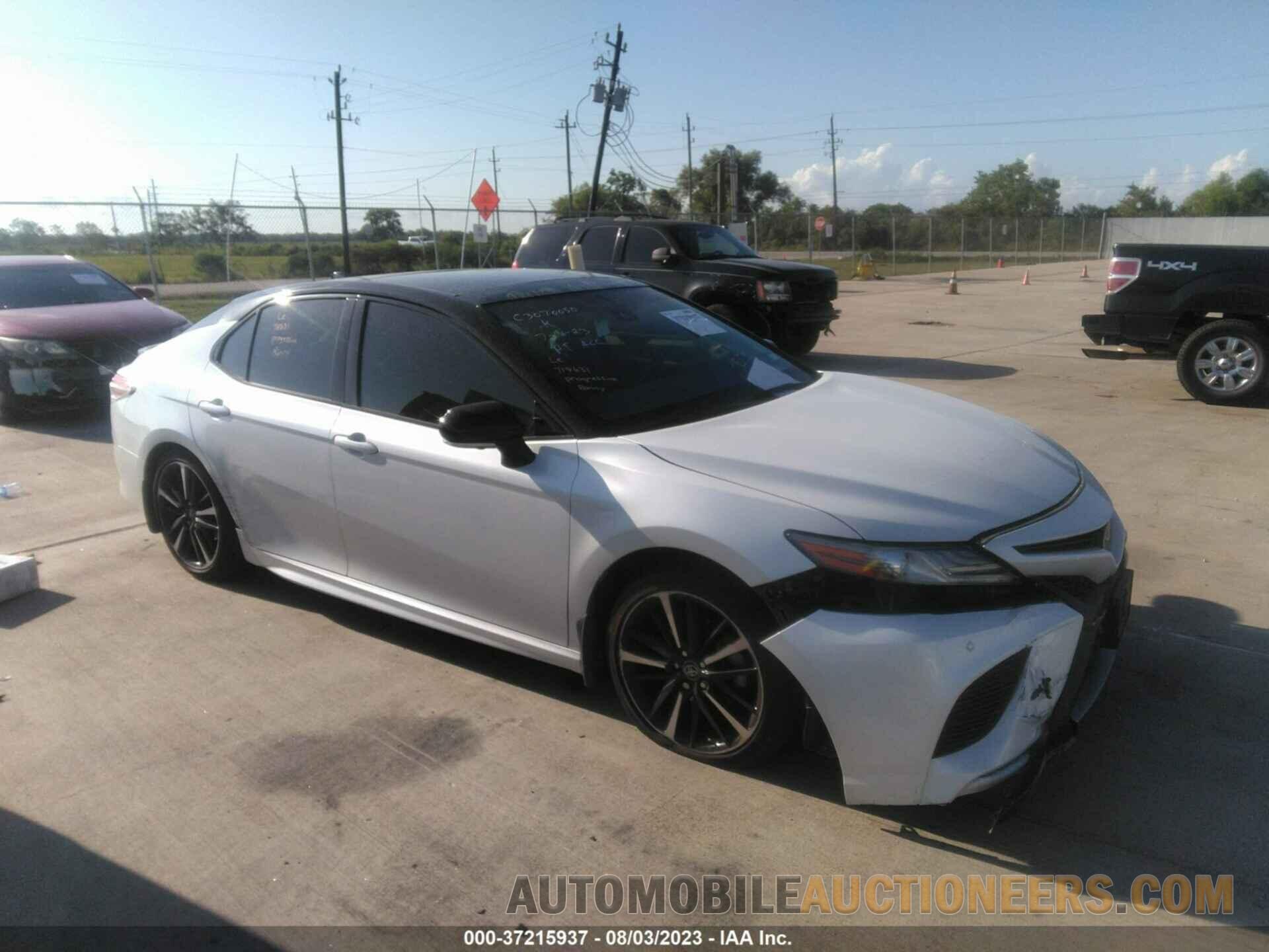 4T1BZ1HK4JU010496 TOYOTA CAMRY 2018