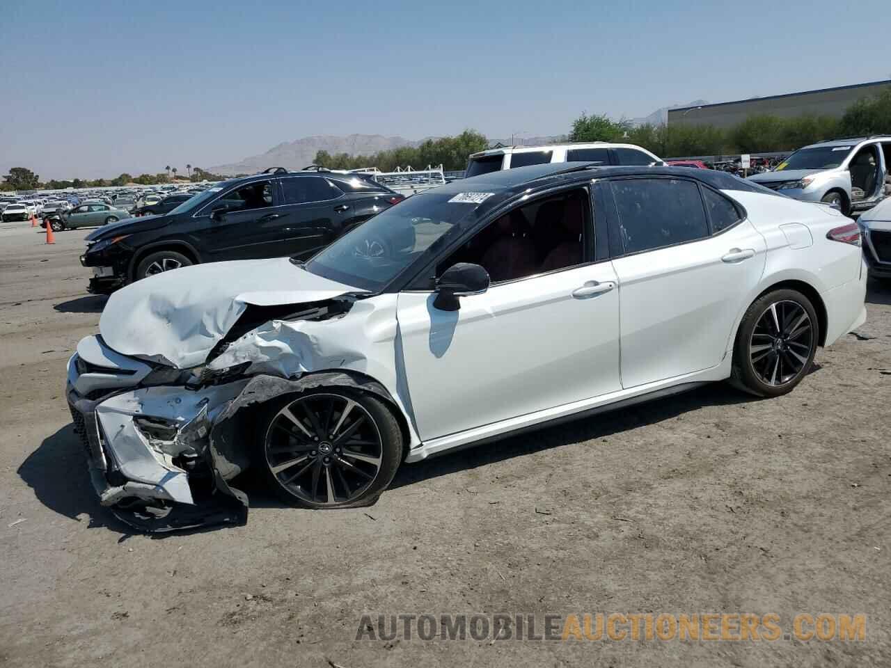 4T1BZ1HK4JU011597 TOYOTA CAMRY 2018