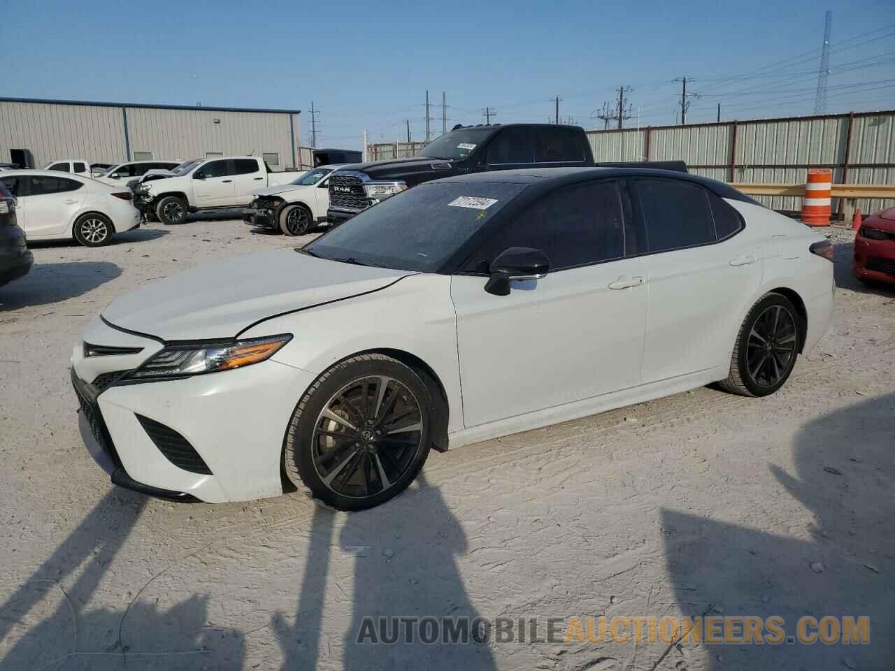 4T1BZ1HK4JU012717 TOYOTA CAMRY 2018