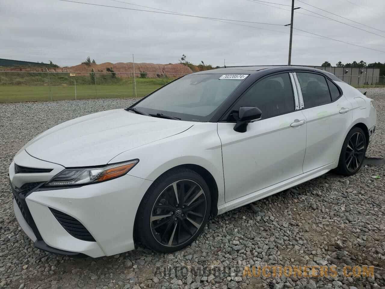 4T1BZ1HK4JU013656 TOYOTA CAMRY 2018