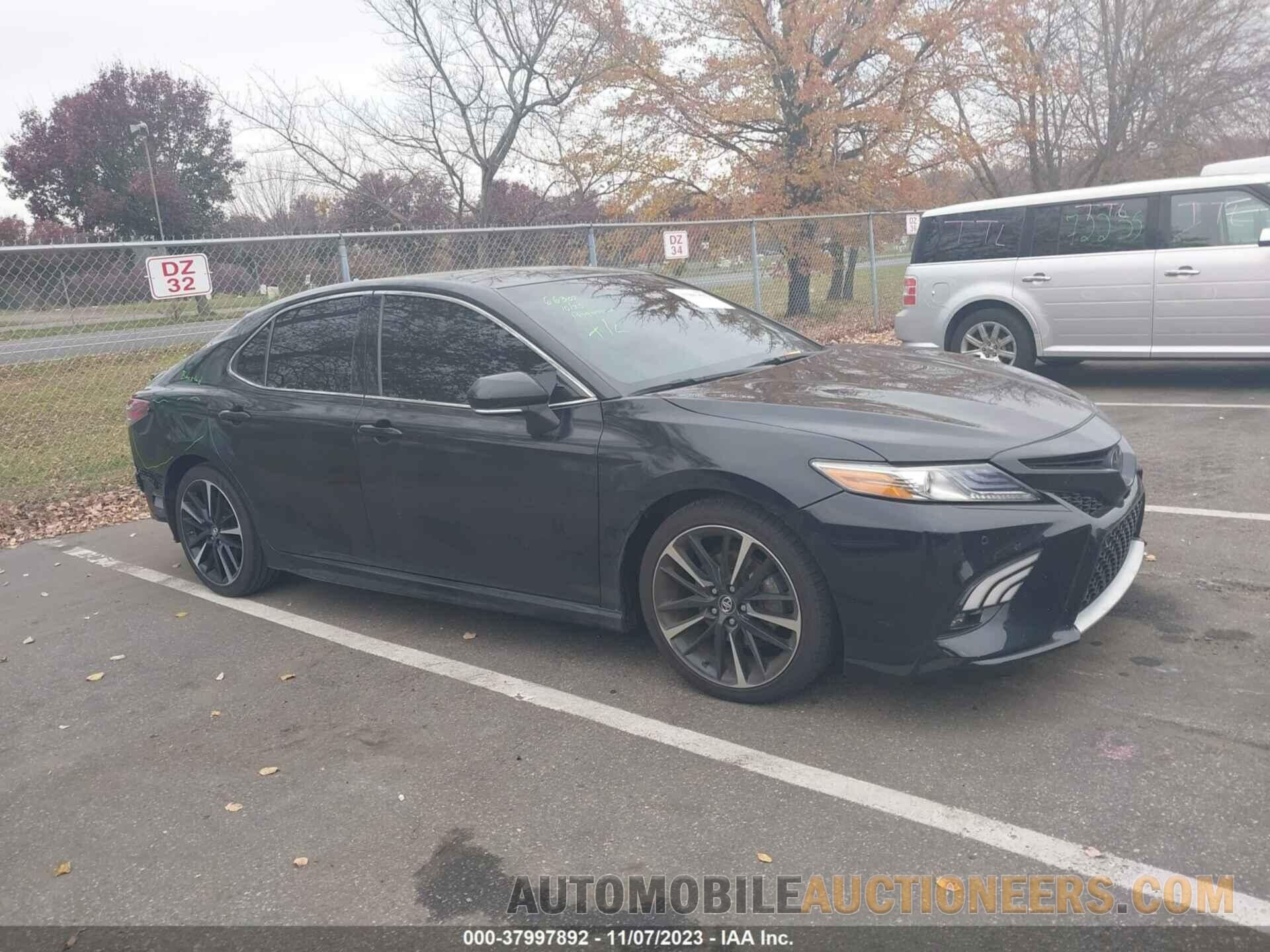 4T1BZ1HK4JU014676 TOYOTA CAMRY 2018