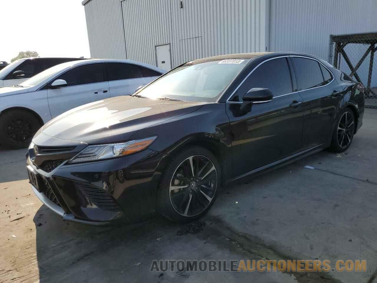 4T1BZ1HK4JU015911 TOYOTA CAMRY 2018