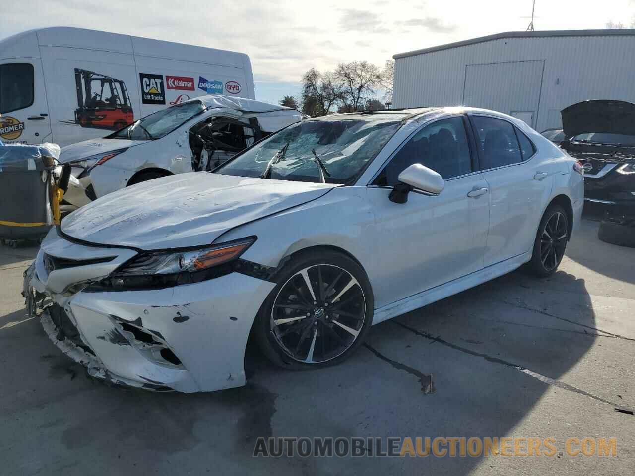 4T1BZ1HK4JU016945 TOYOTA CAMRY 2018