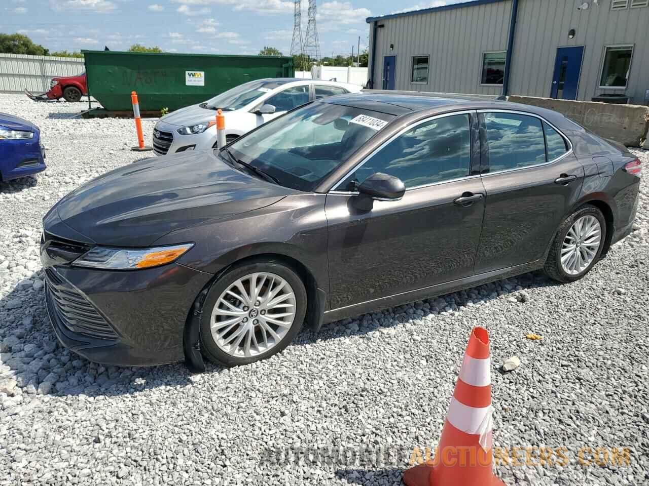 4T1BZ1HK5JU008272 TOYOTA CAMRY 2018