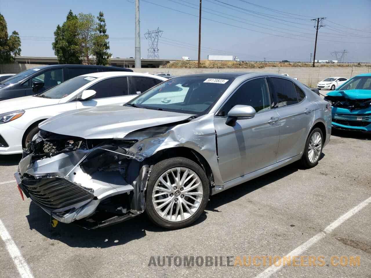 4T1BZ1HK5JU008448 TOYOTA CAMRY 2018