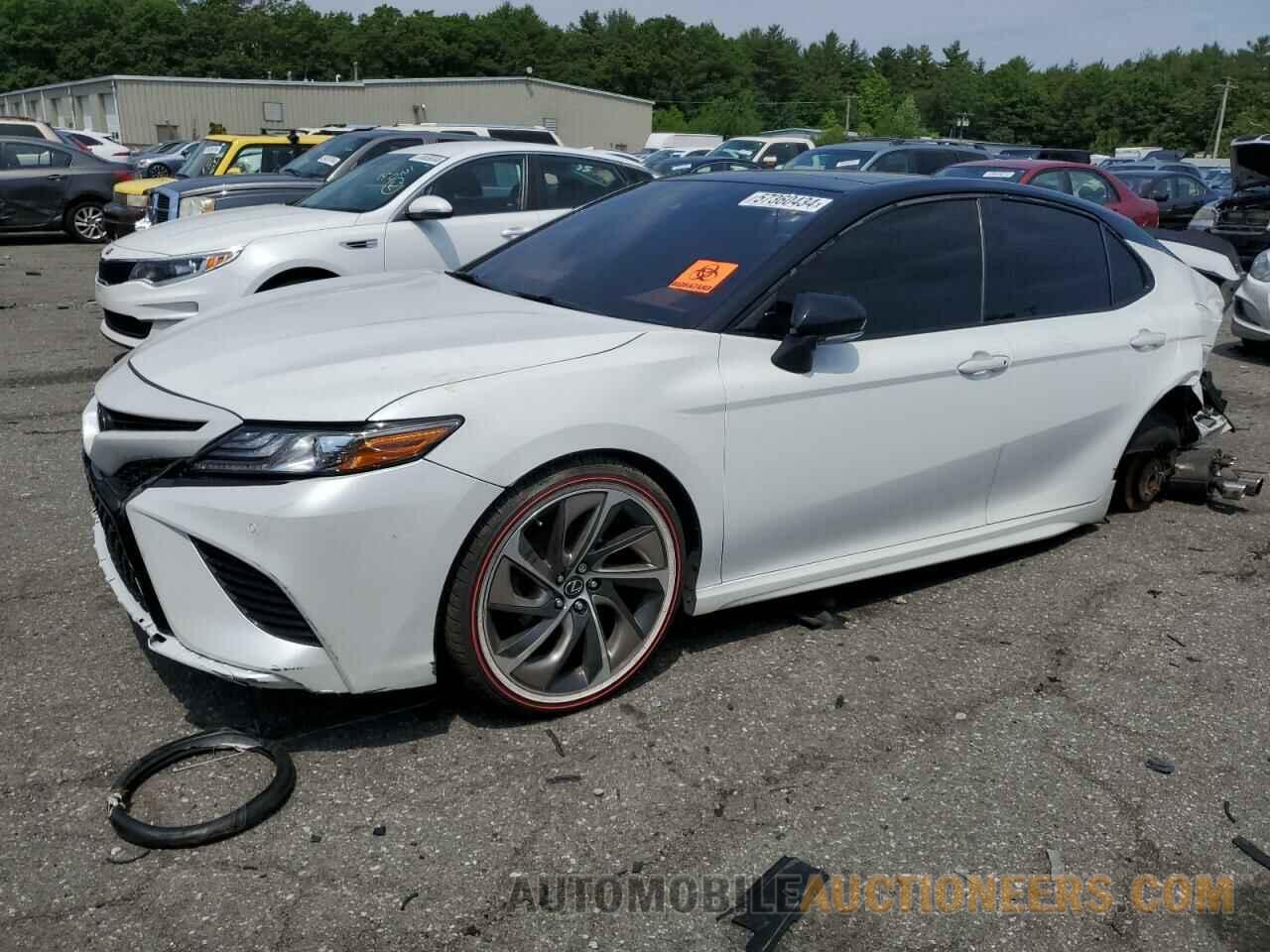 4T1BZ1HK5JU013911 TOYOTA CAMRY 2018