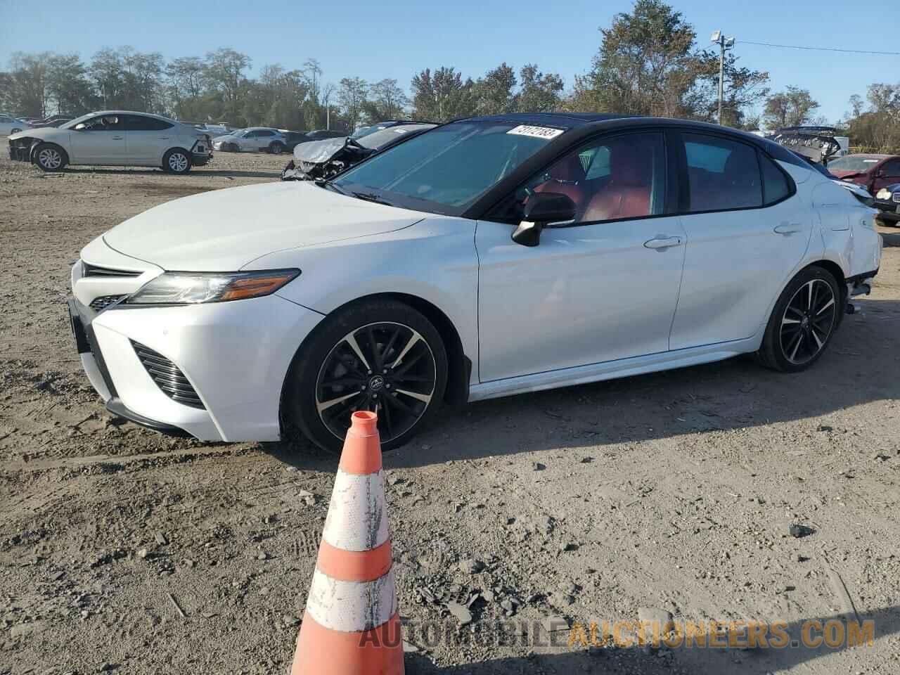 4T1BZ1HK5JU017313 TOYOTA CAMRY 2018