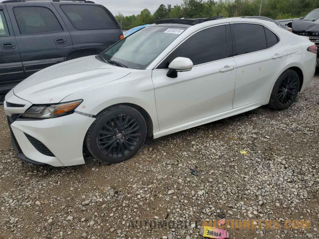 4T1BZ1HK5JU017618 TOYOTA CAMRY 2018