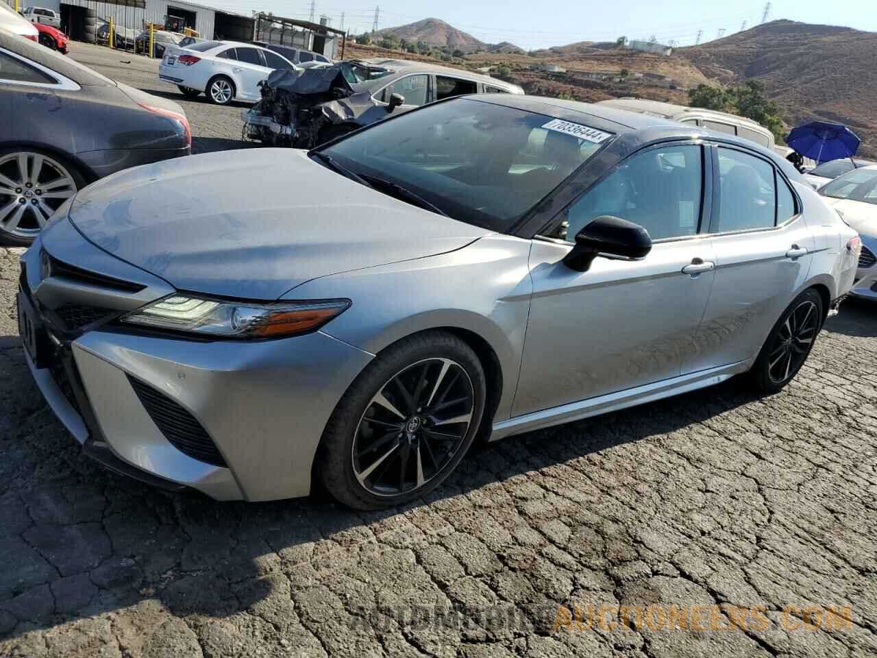 4T1BZ1HK5JU019823 TOYOTA CAMRY 2018