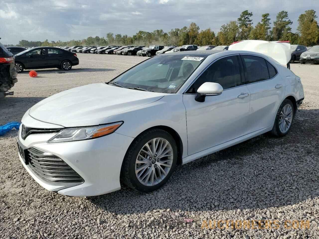 4T1BZ1HK6JU005851 TOYOTA CAMRY 2018