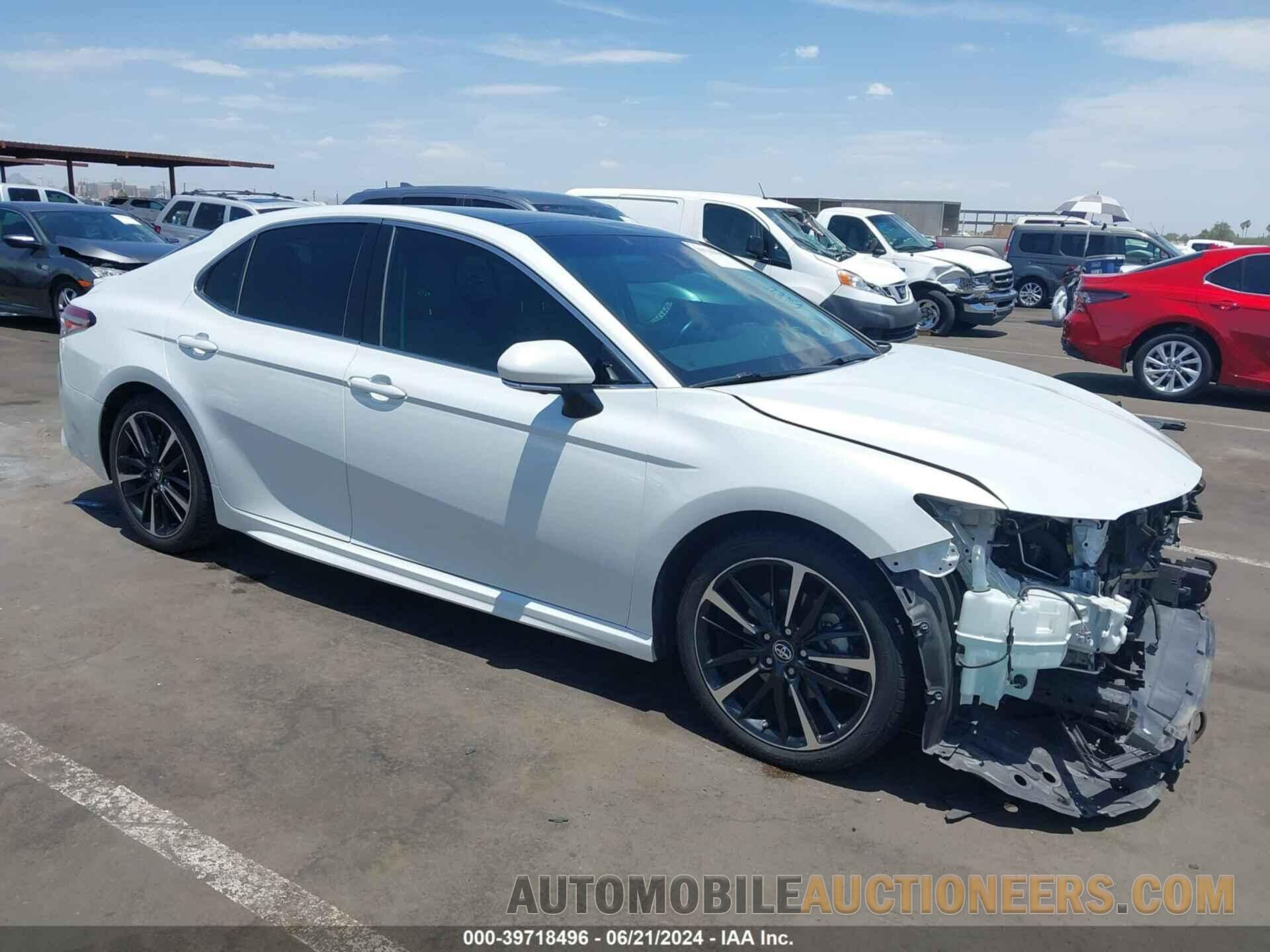 4T1BZ1HK6JU008300 TOYOTA CAMRY 2018