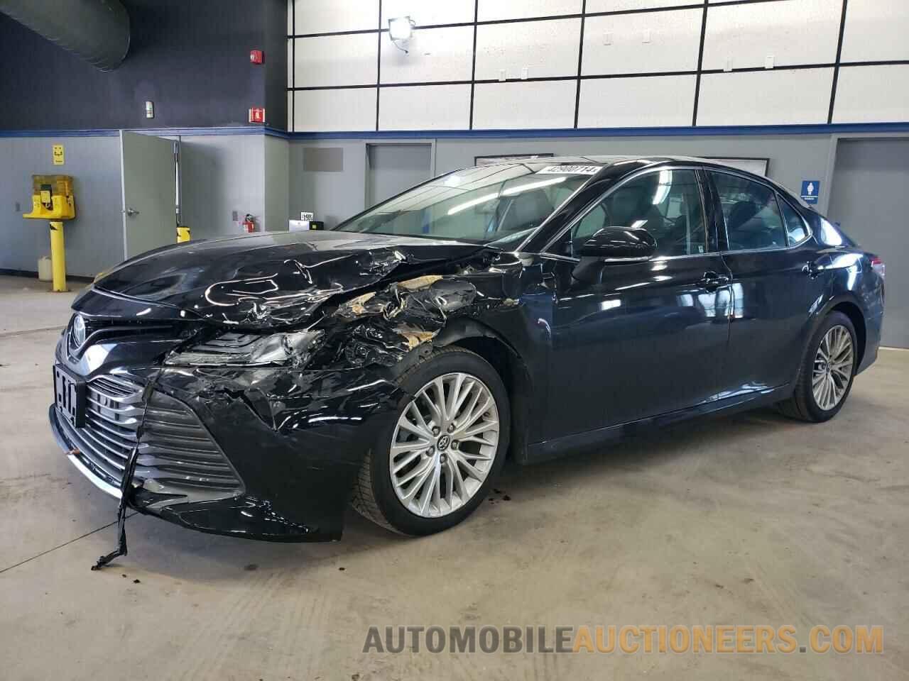 4T1BZ1HK6JU009785 TOYOTA CAMRY 2018