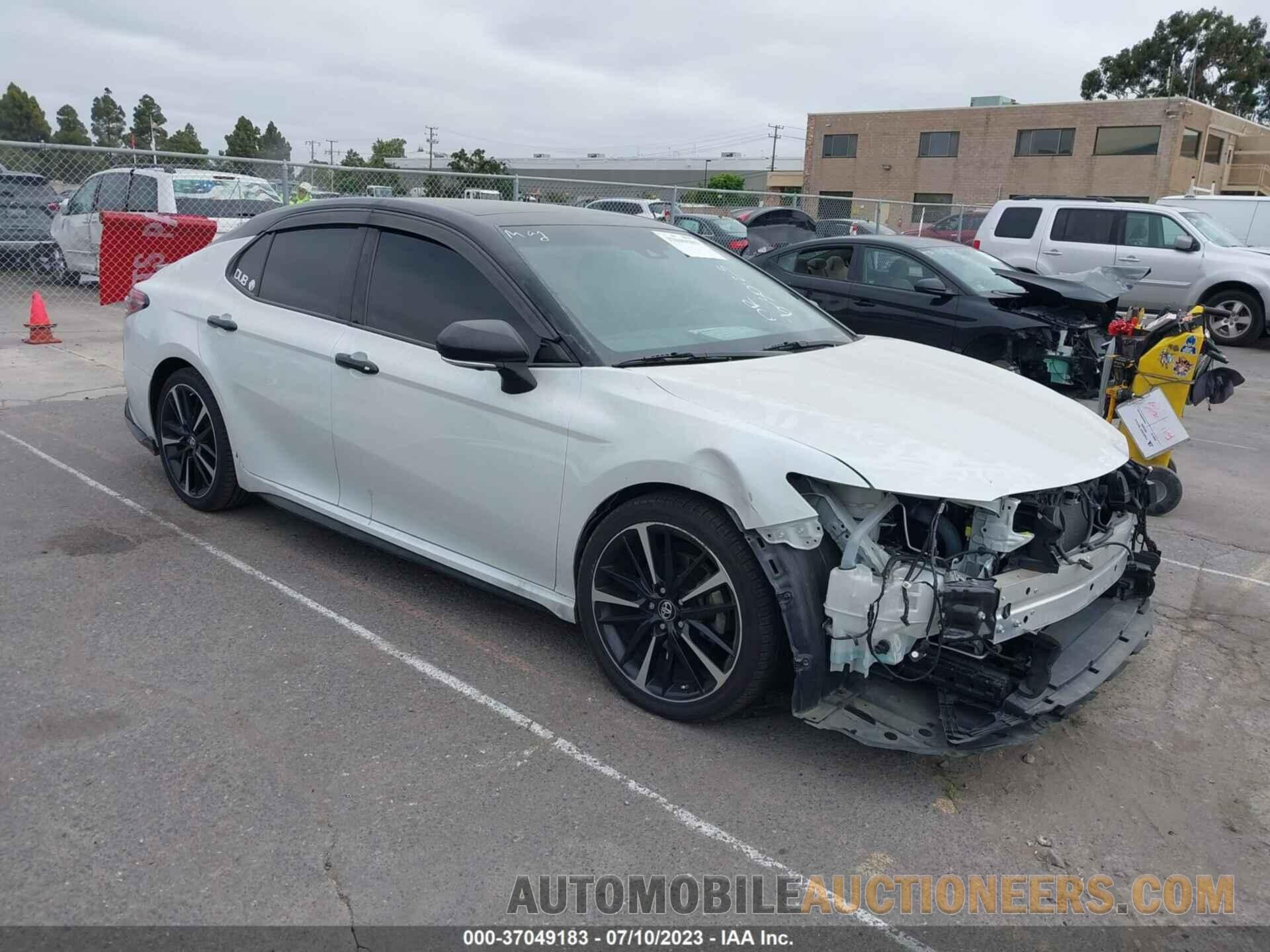 4T1BZ1HK6JU017613 TOYOTA CAMRY 2018