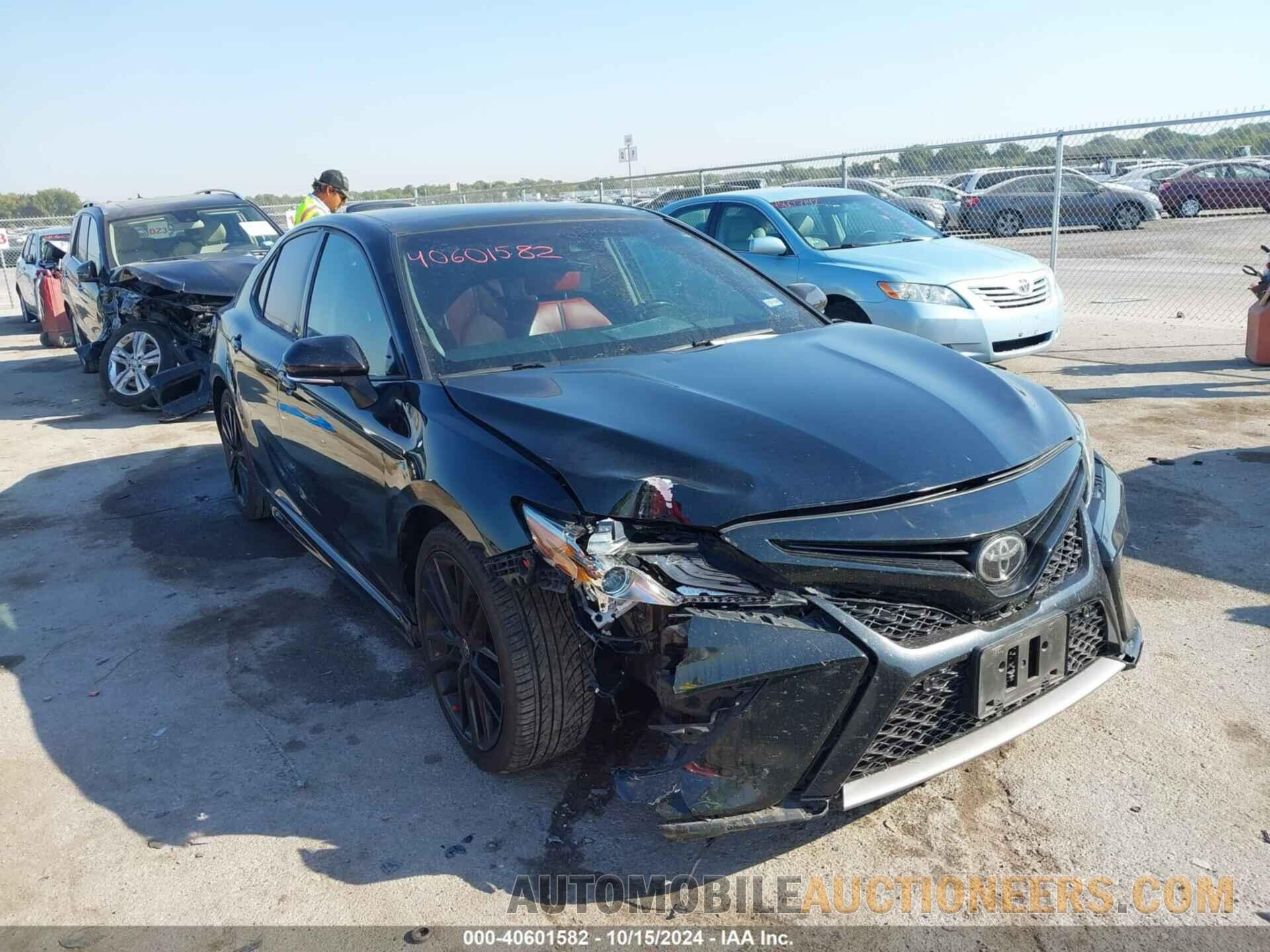 4T1BZ1HK6JU018261 TOYOTA CAMRY 2018