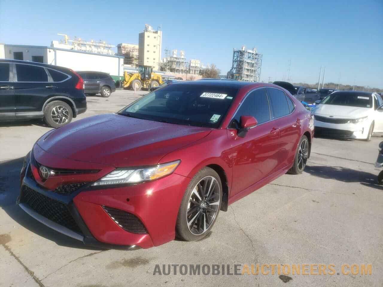 4T1BZ1HK6JU504164 TOYOTA CAMRY 2018