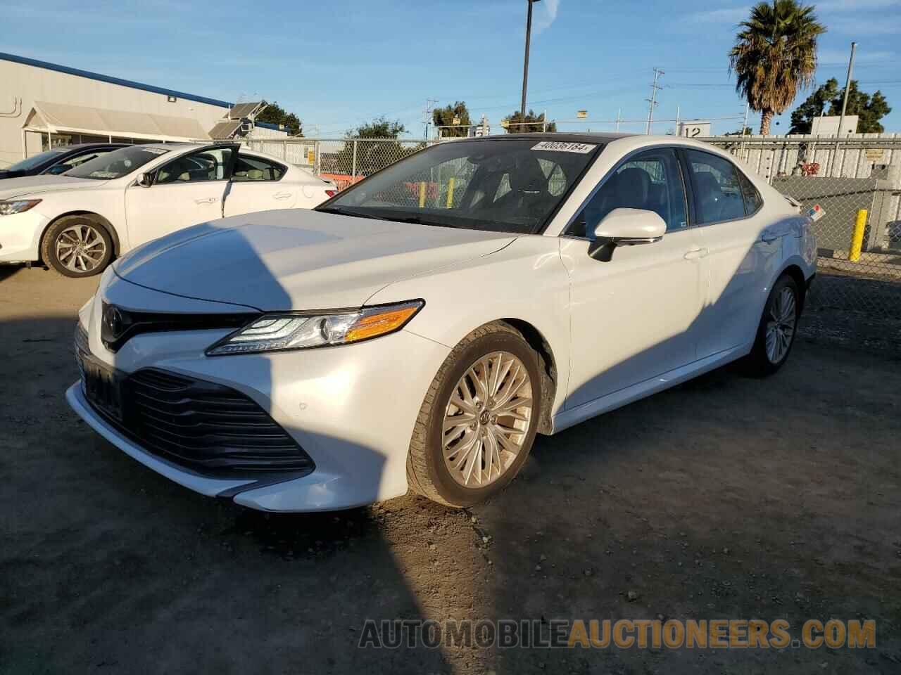 4T1BZ1HK7JU010394 TOYOTA CAMRY 2018