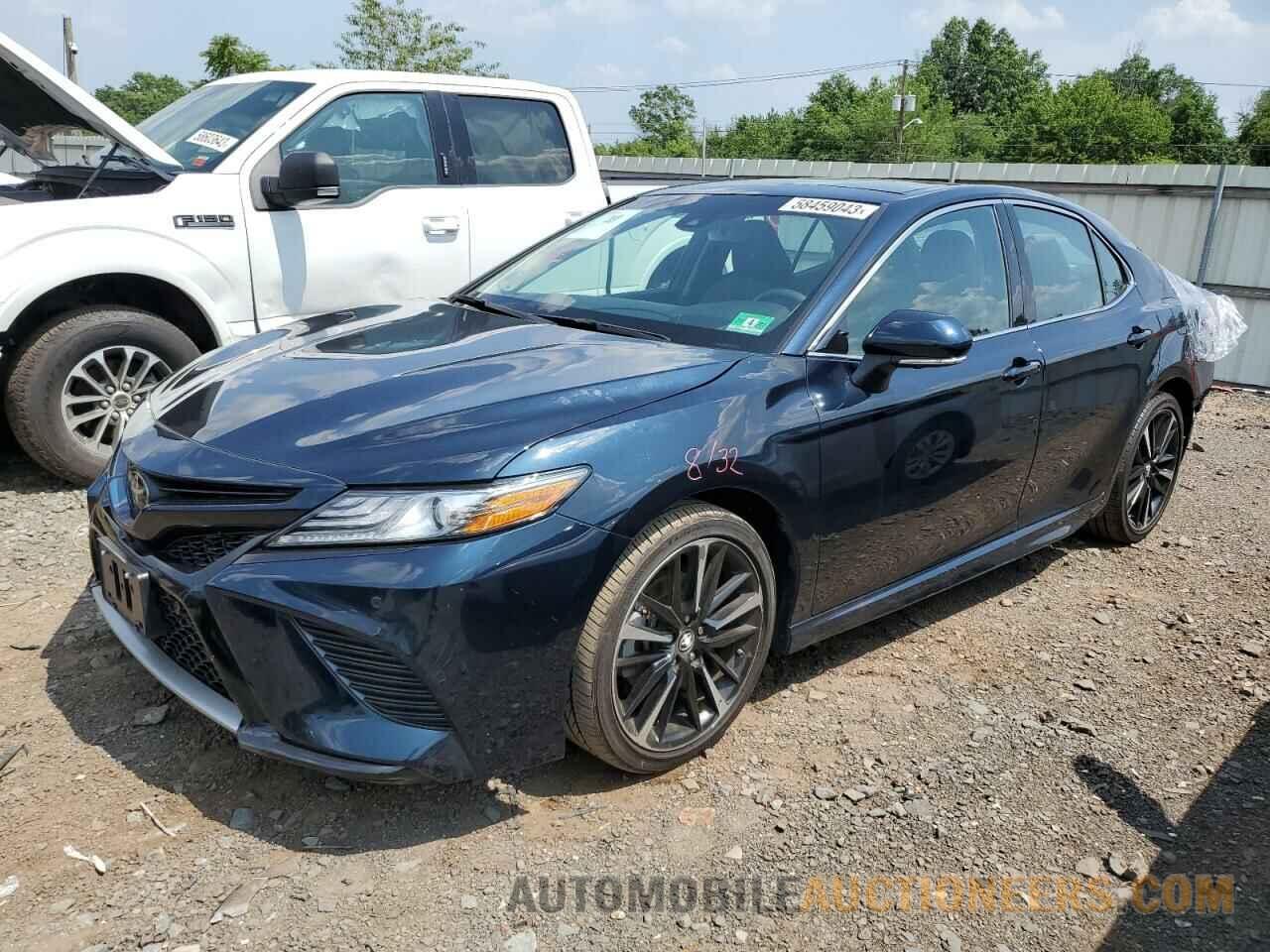 4T1BZ1HK7JU501869 TOYOTA CAMRY 2018