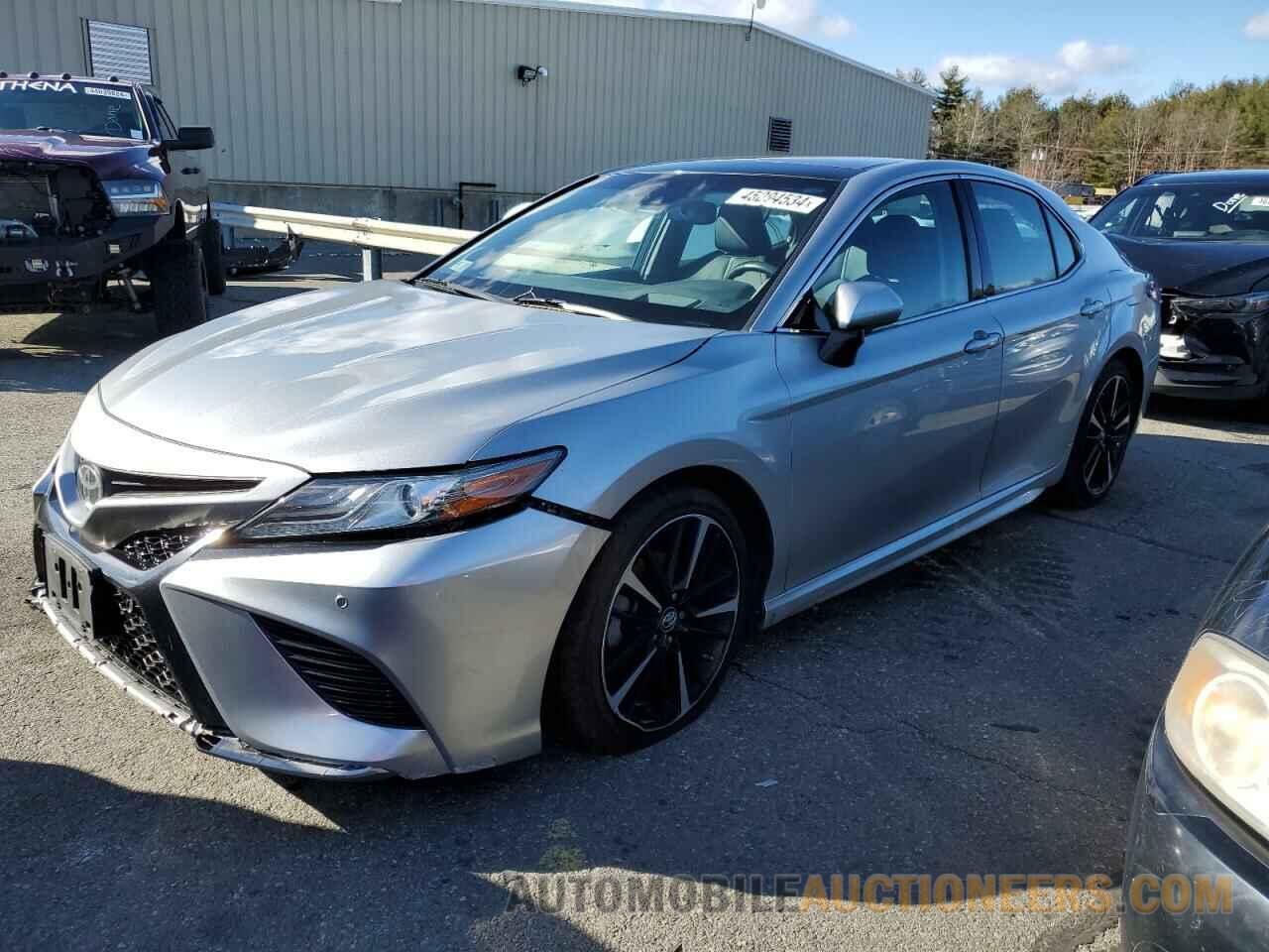 4T1BZ1HK7JU502083 TOYOTA CAMRY 2018