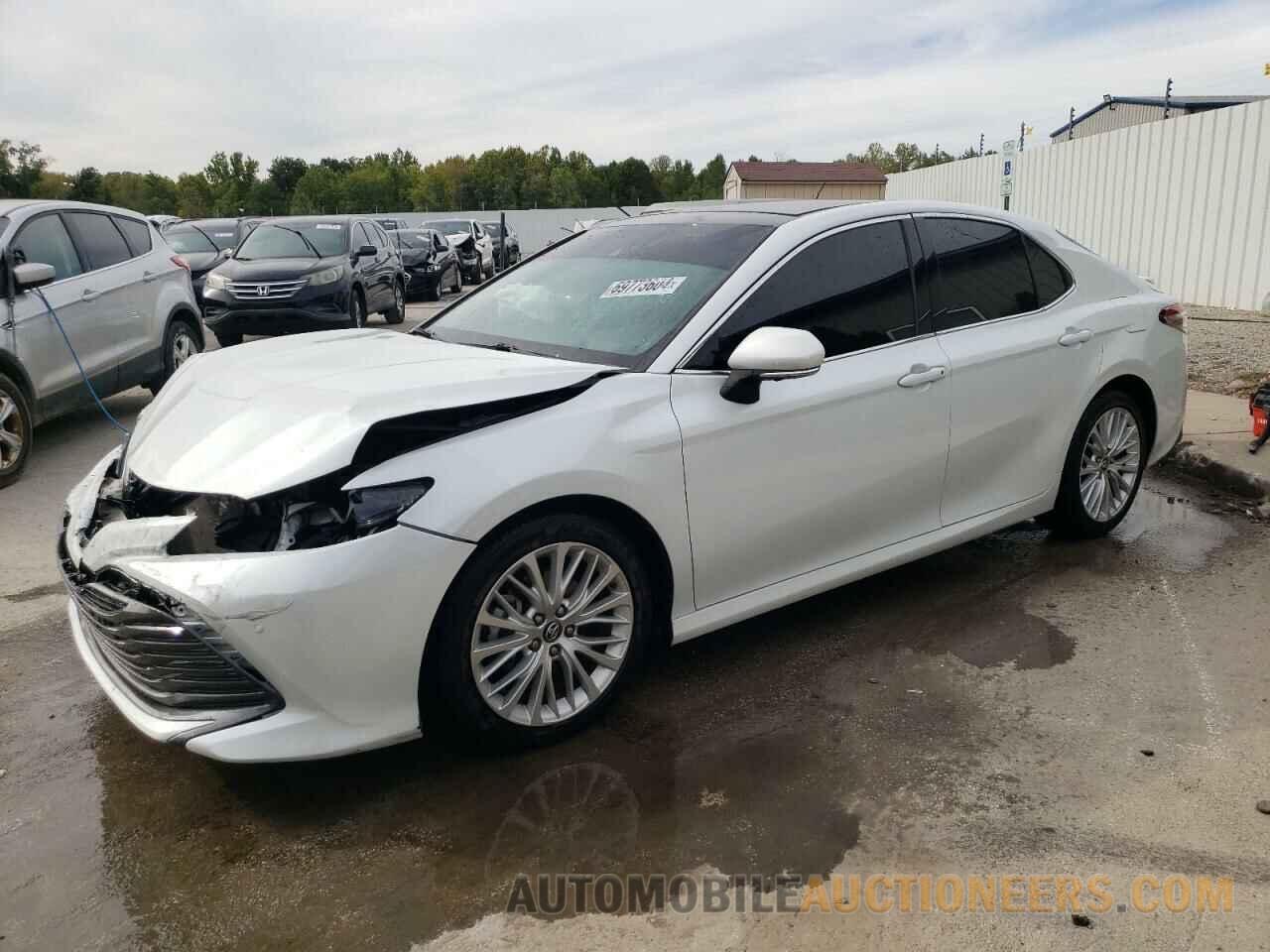 4T1BZ1HK8JU004121 TOYOTA CAMRY 2018