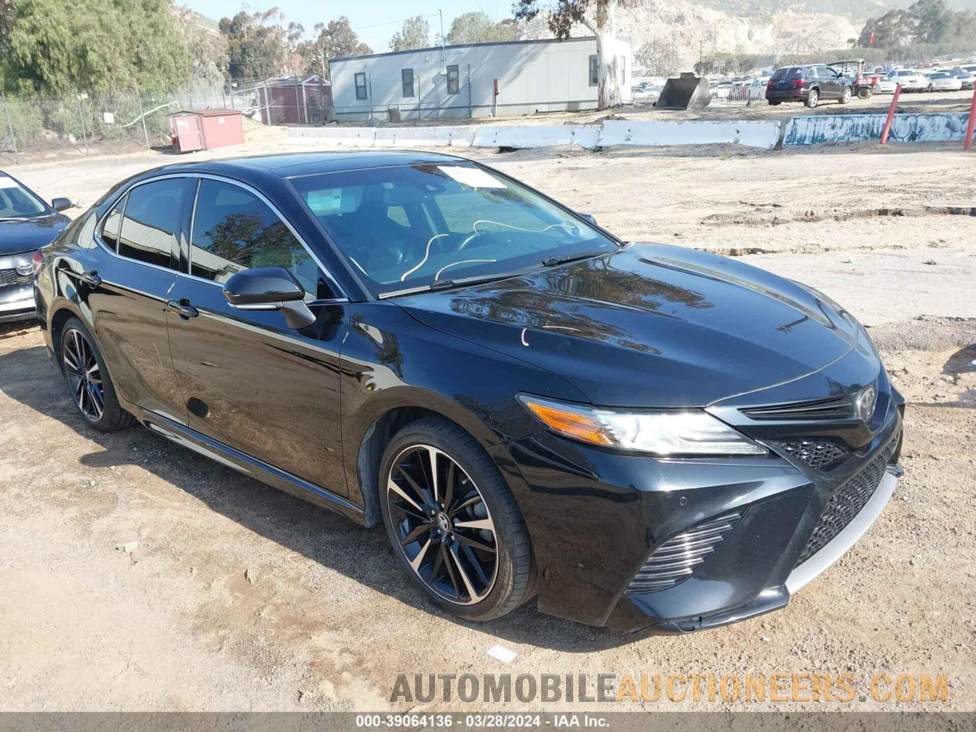 4T1BZ1HK8JU005592 TOYOTA CAMRY 2018