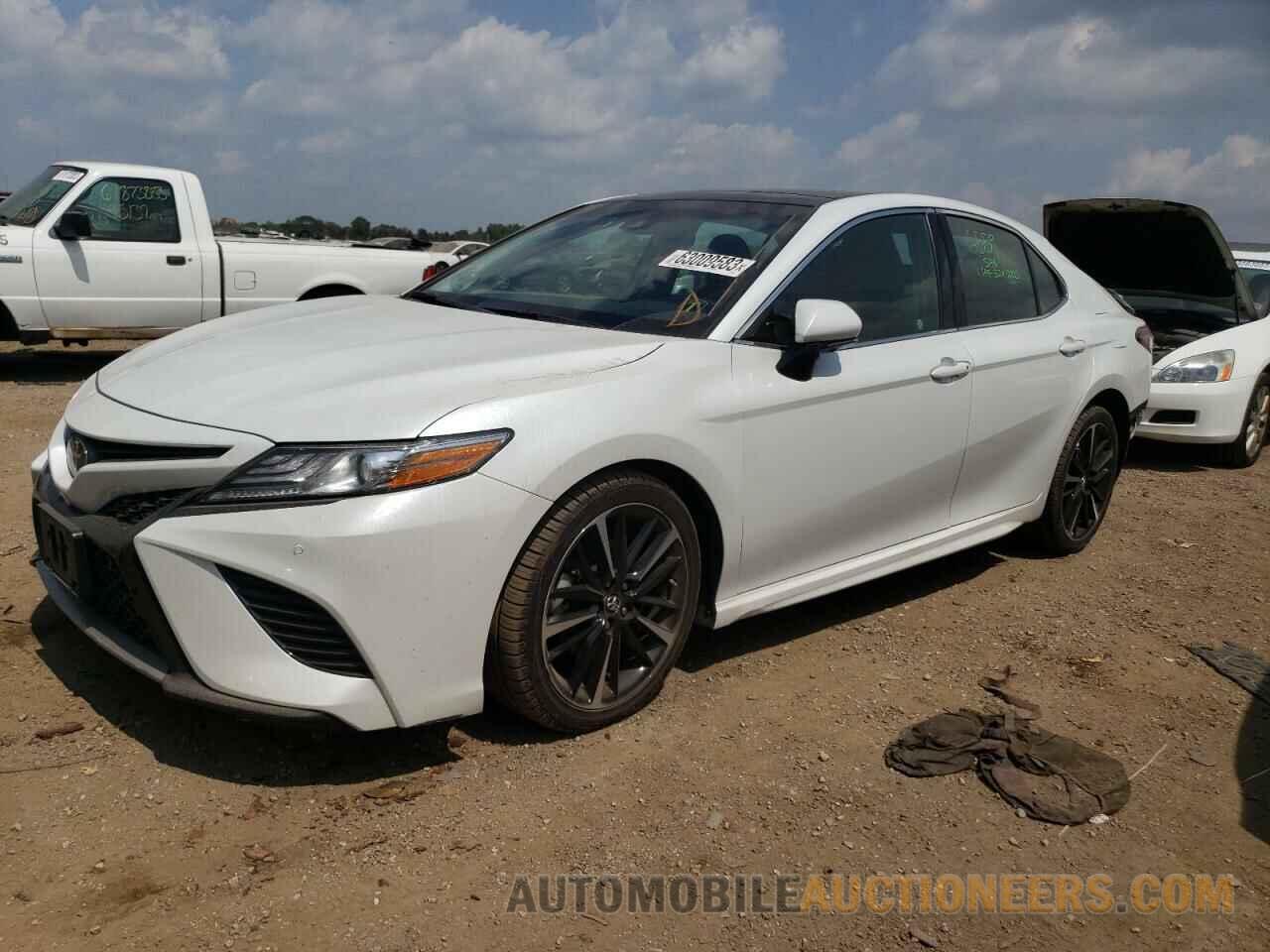 4T1BZ1HK8JU005785 TOYOTA CAMRY 2018